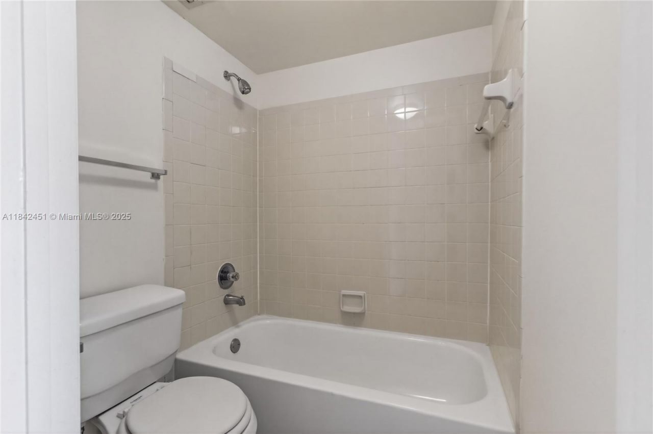 Please Call For Address, Unit 22, West Palm Beach, FL 33401 Photo