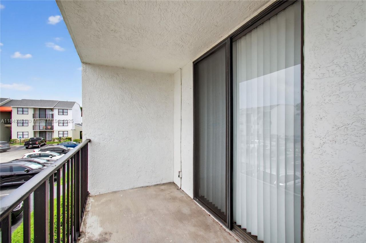 Please Call For Address, Unit 22, West Palm Beach, FL 33401 Photo
