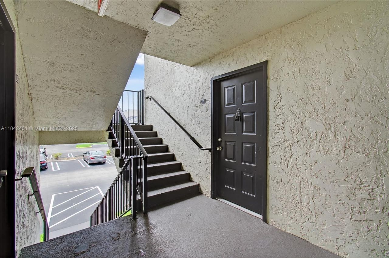 Please Call For Address, Unit 22, West Palm Beach, FL 33401 Photo