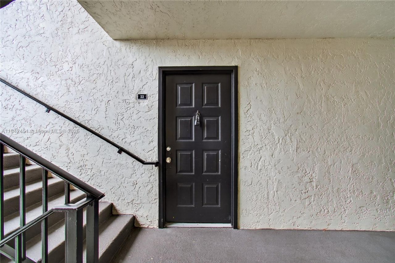 Please Call For Address, Unit 22, West Palm Beach, FL 33401 Photo