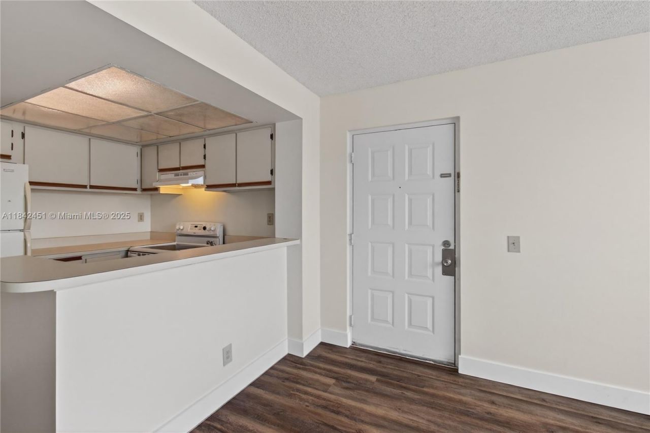 Please Call For Address, Unit 22, West Palm Beach, FL 33401 Photo