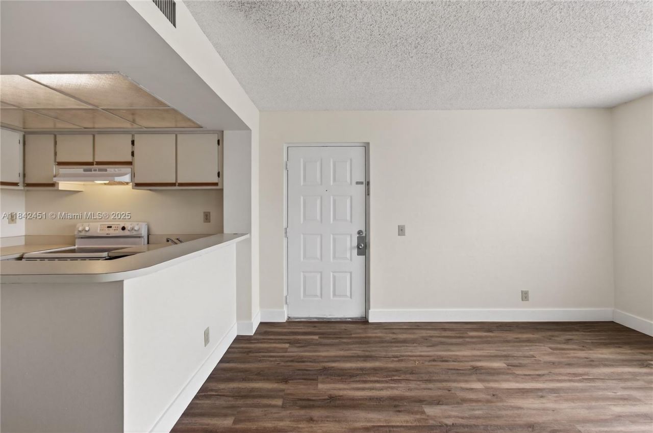 Please Call For Address, Unit 22, West Palm Beach, FL 33401 Photo