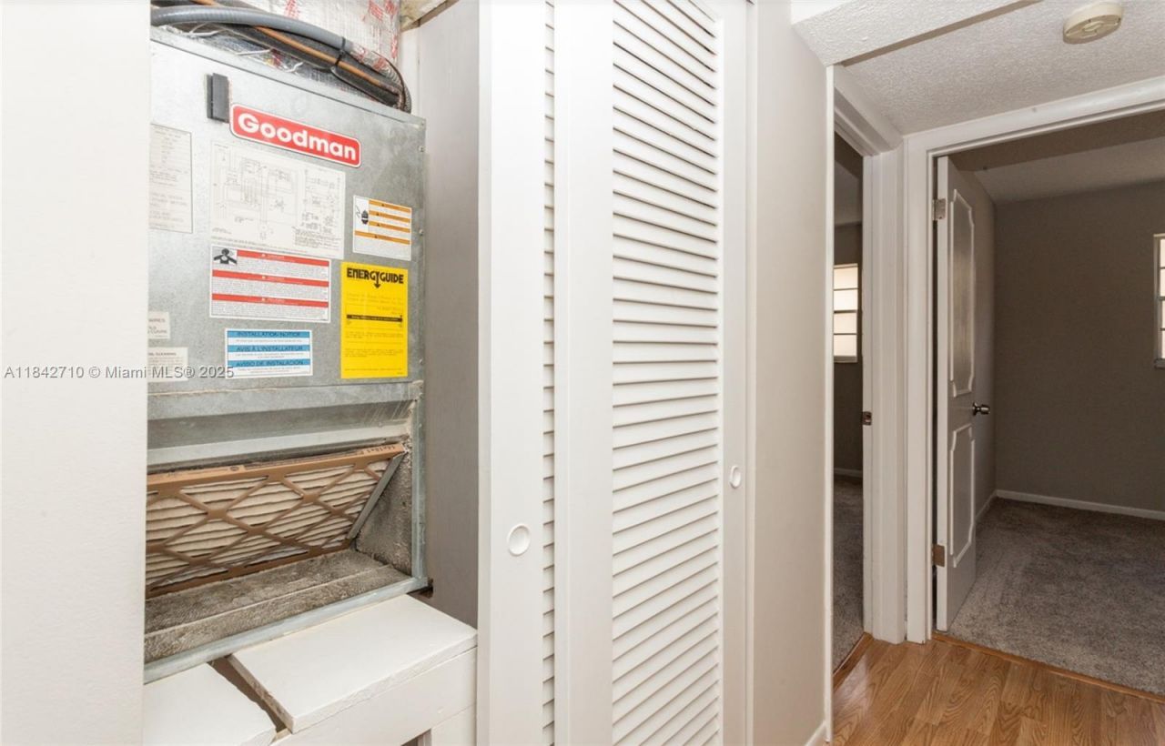 2145 Pierce St, Unit 218, Hollywood, FL 33020 Photo