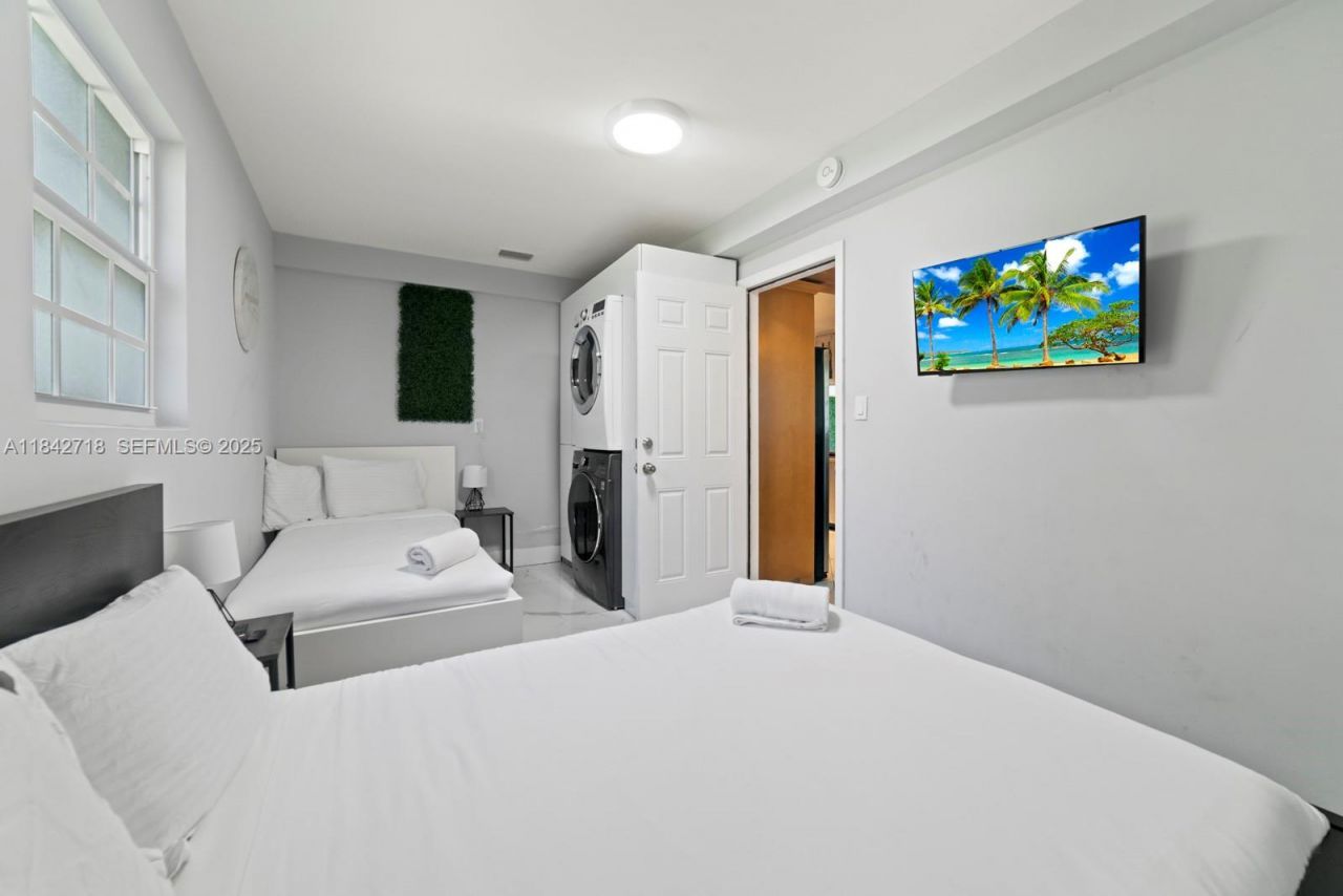 2708 Cleveland St, Hollywood, FL 33020 Photo