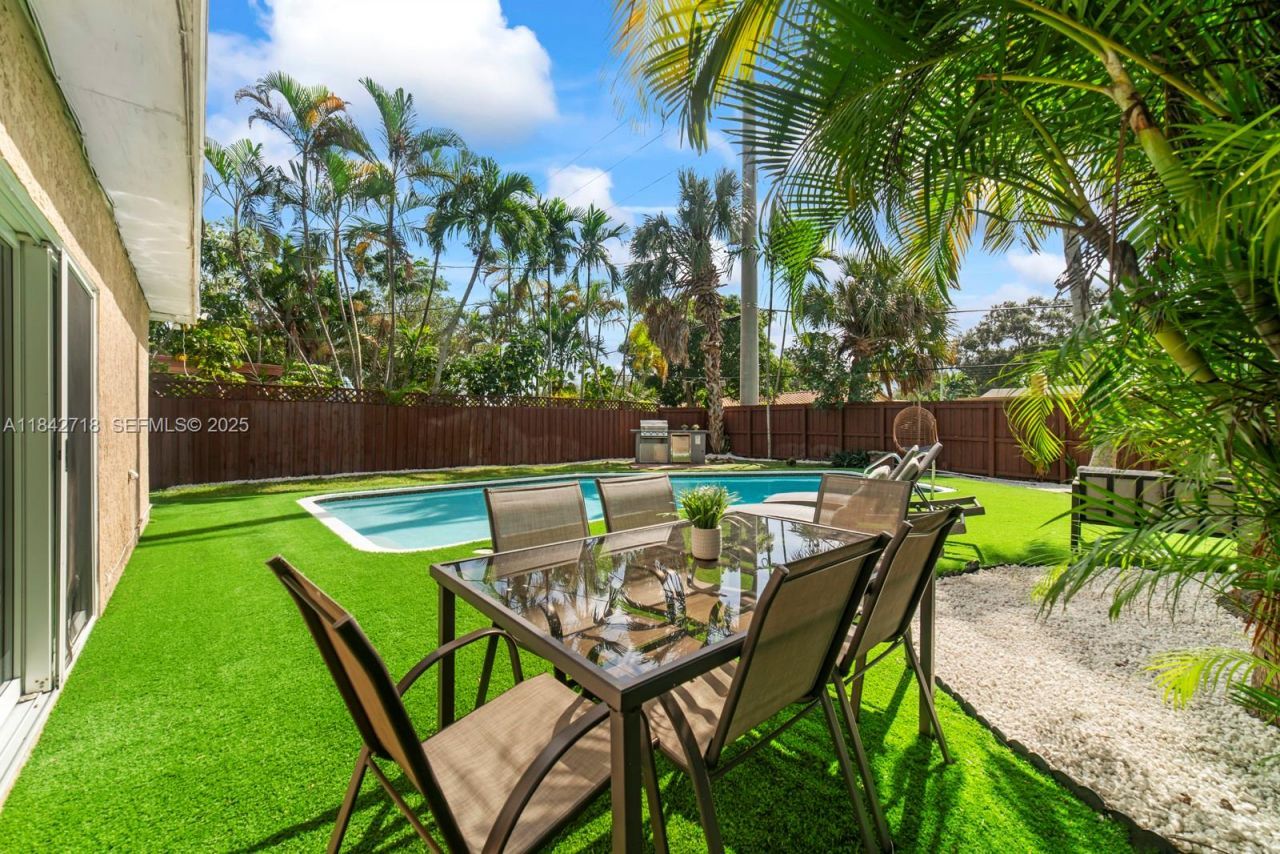 2708 Cleveland St, Hollywood, FL 33020 Photo