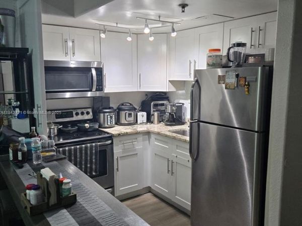 16450 NW 2nd Ave, Unit 310, Miami, FL 33169