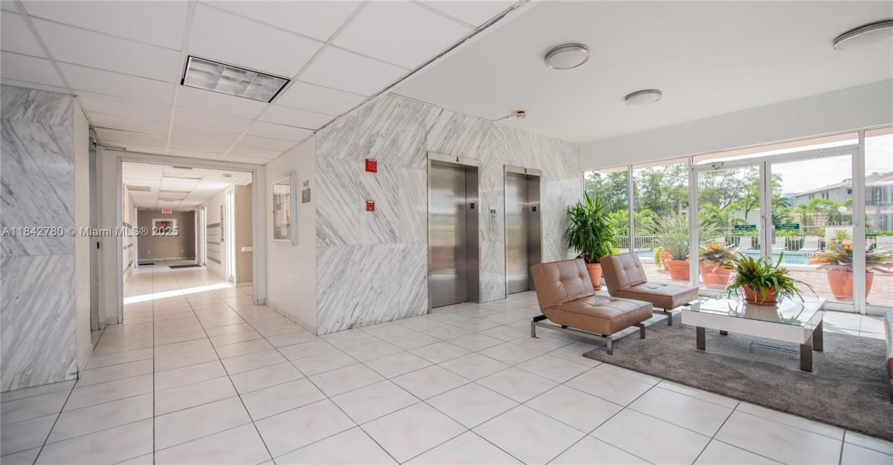 401 Golden Isles Dr, Unit 1011, Hallandale Beach, FL 33009 Photo