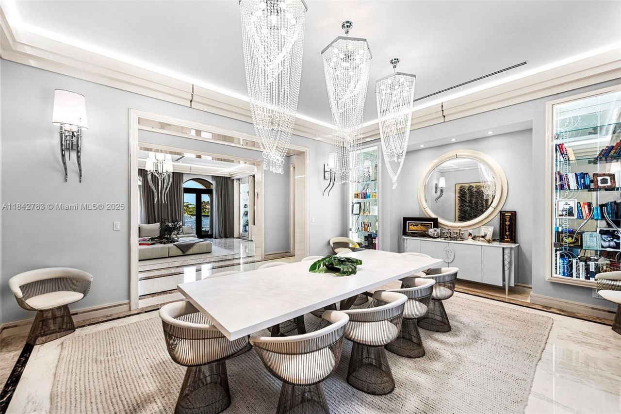 498 N Parkway Pkwy, Golden Beach, FL 33160 Photo