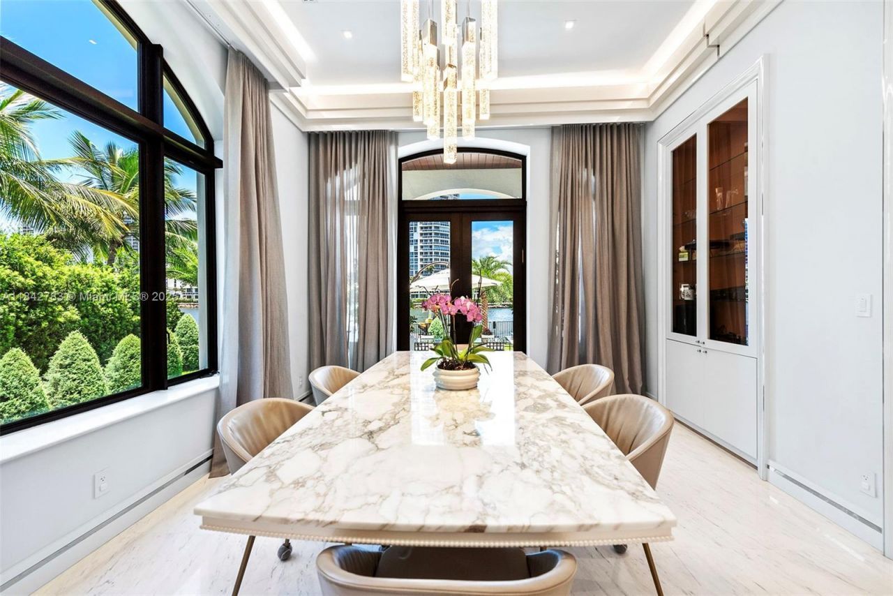 498 N Parkway Pkwy, Golden Beach, FL 33160 Photo