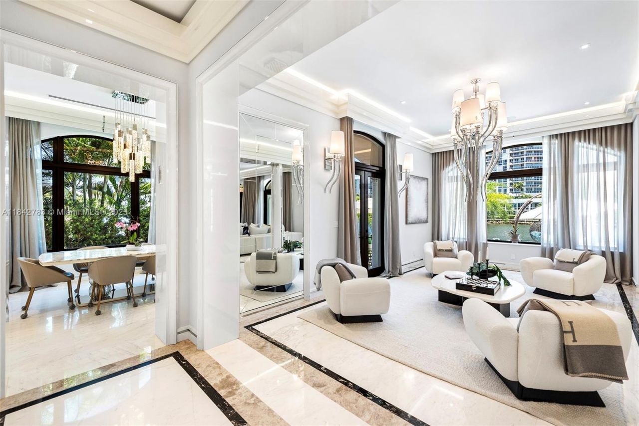 498 N Parkway Pkwy, Golden Beach, FL 33160 Photo