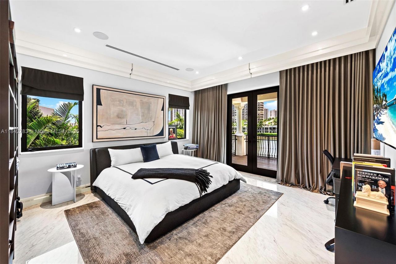 498 N Parkway Pkwy, Golden Beach, FL 33160 Photo