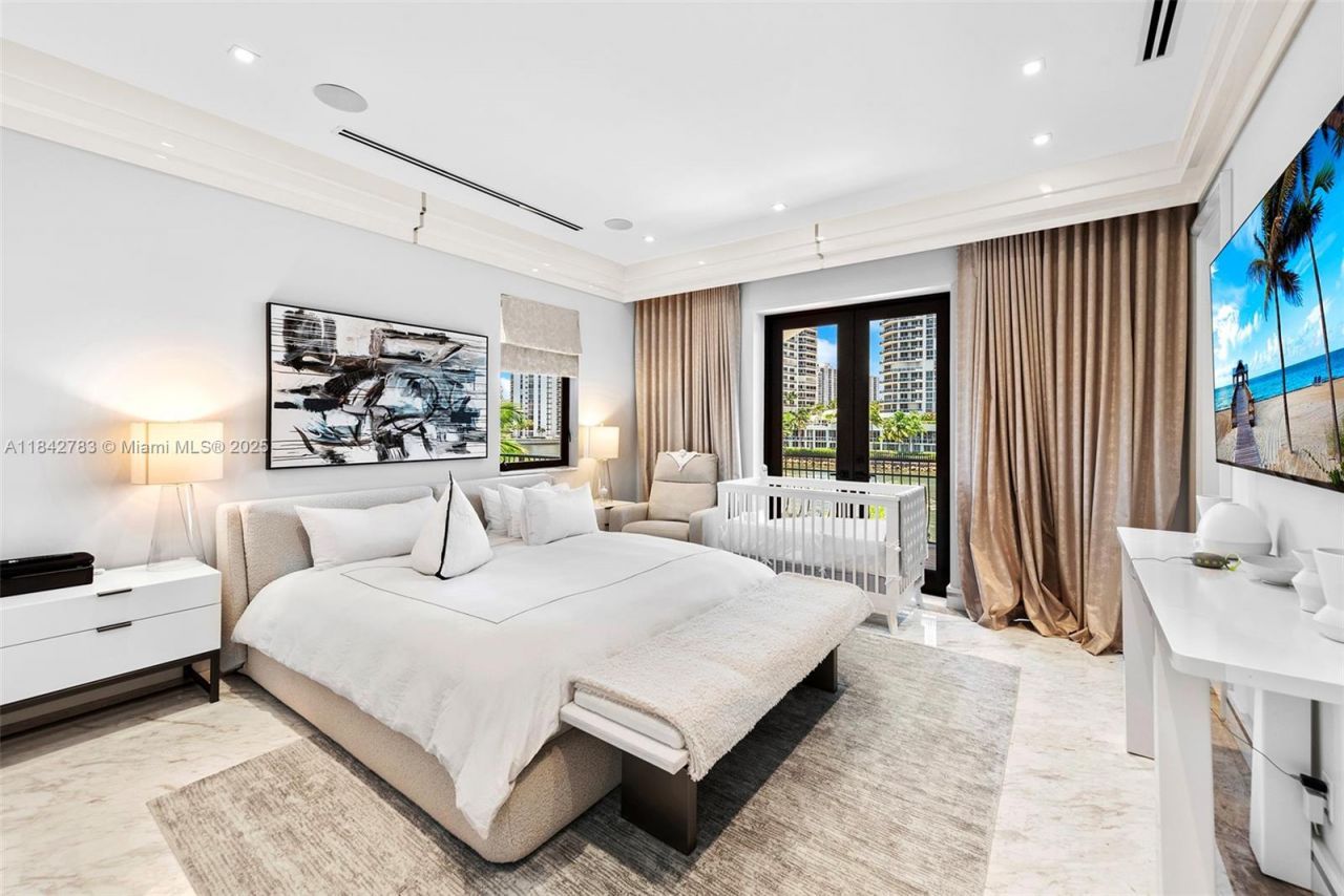 498 N Parkway Pkwy, Golden Beach, FL 33160 Photo