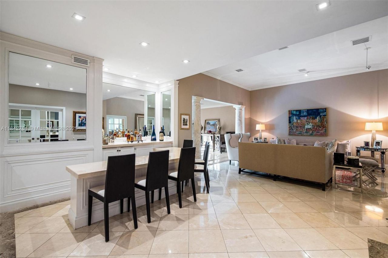 2000 S Bayshore Dr, Unit 69, Miami, FL 33133 Photo