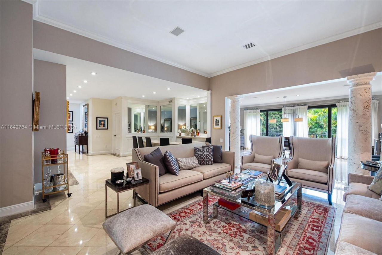 2000 S Bayshore Dr, Unit 69, Miami, FL 33133 Photo