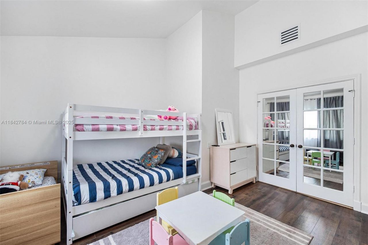 2000 S Bayshore Dr, Unit 69, Miami, FL 33133 Photo