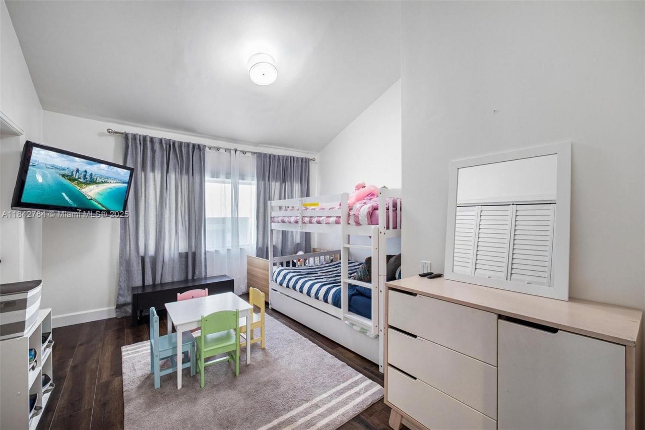 2000 S Bayshore Dr, Unit 69, Miami, FL 33133 Photo