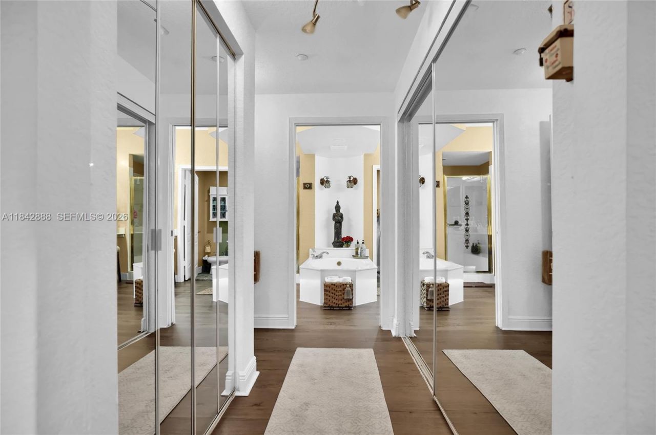 10720 NW 66th St, Unit 205, Doral, FL 33178 Photo