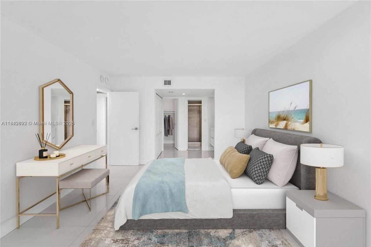 100 Bayview Dr, Unit 508, Sunny Isles Beach, FL 33160 Photo