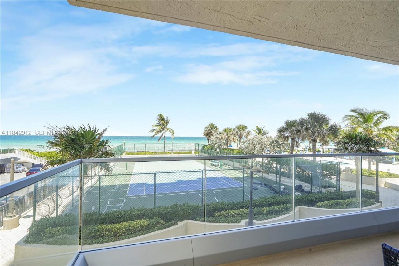 1912 S Ocean Dr, Unit 3D, Hallandale Beach, FL 33009 Photo