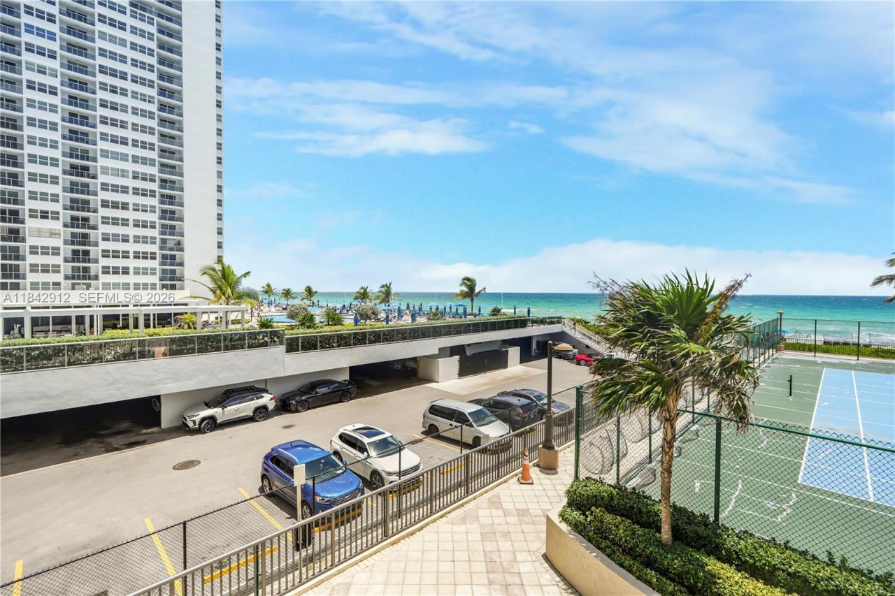 1912 S Ocean Dr, Unit 3D, Hallandale Beach, FL 33009 Photo