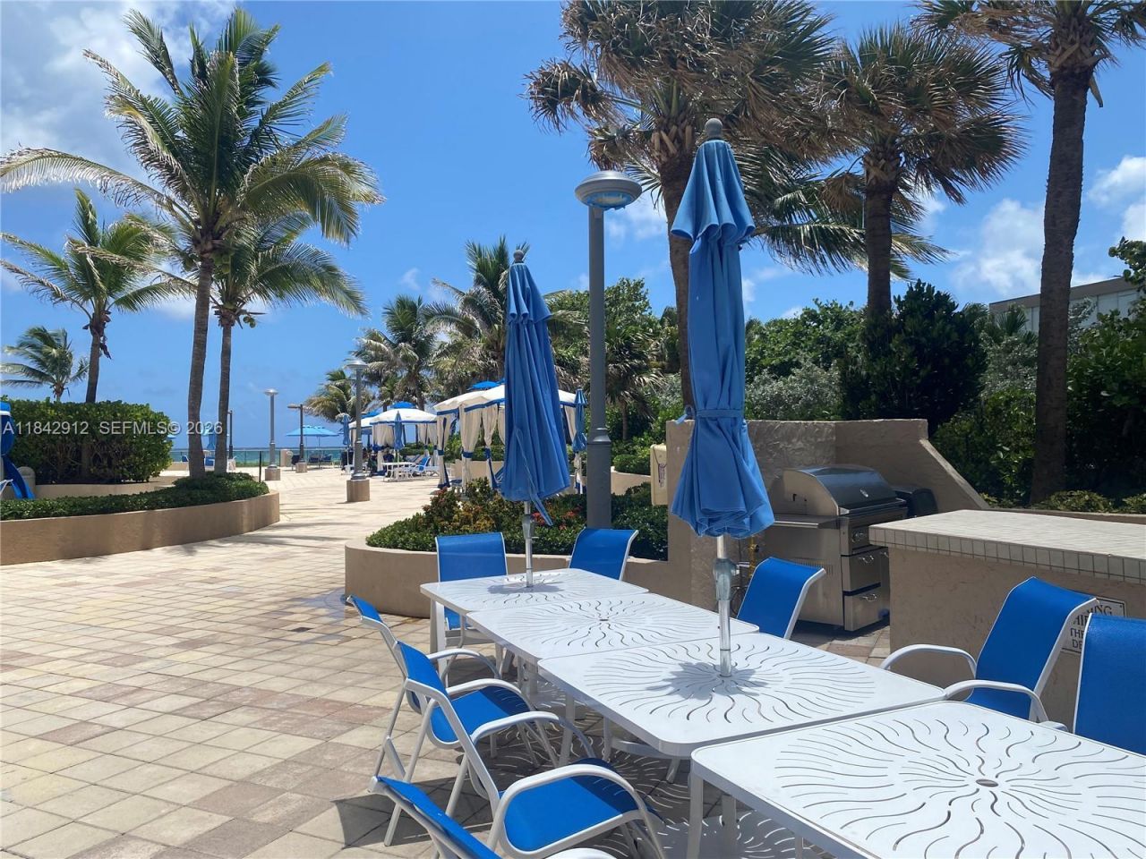 1912 S Ocean Dr, Unit 3D, Hallandale Beach, FL 33009 Photo