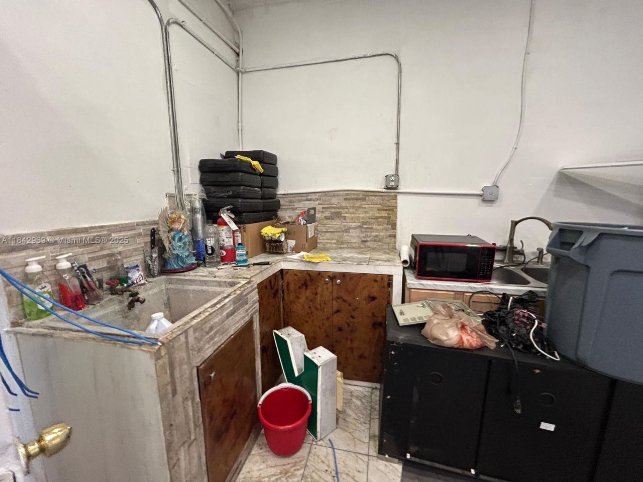 622 E 9th Street, Hialeah, FL 33010 Photo