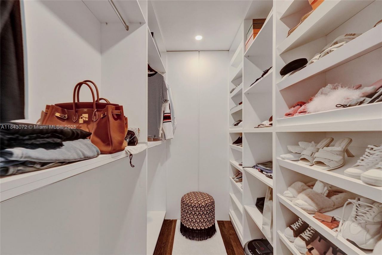 3250 NE 188th St, Unit 402, Aventura, FL 33180 Photo