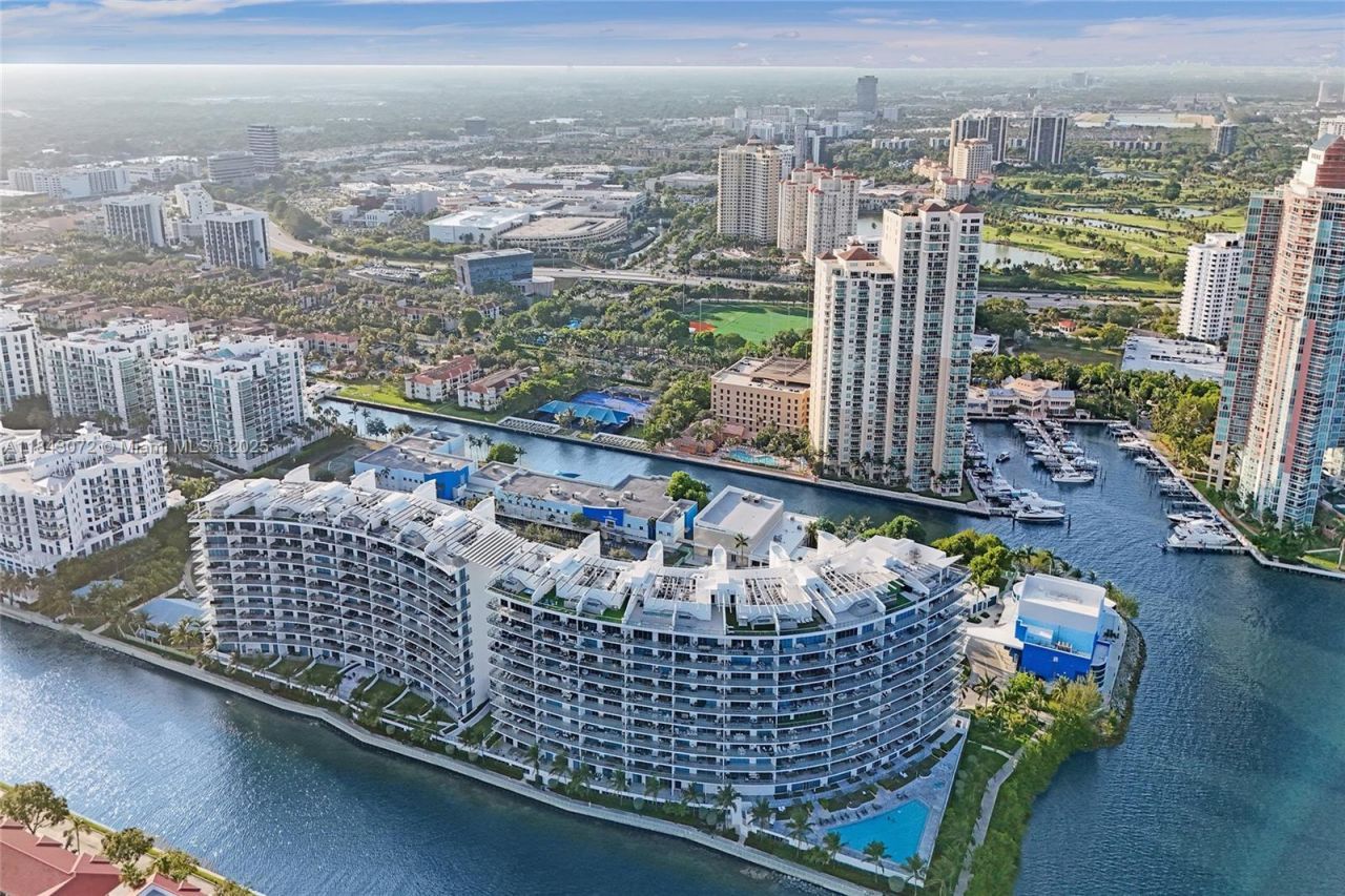 3250 NE 188th St, Unit 402, Aventura, FL 33180 Photo