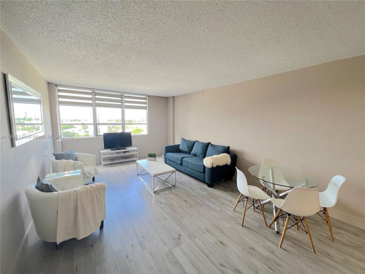 1500 Bay Rd, Unit 808S, Miami Beach, FL 33139 Photo