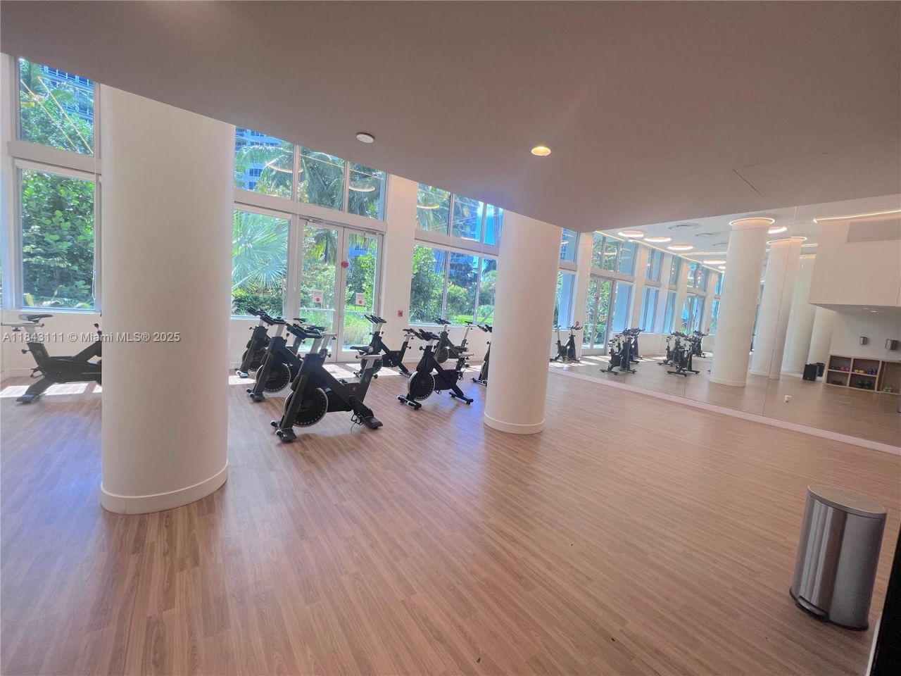 1500 Bay Rd, Unit 808S, Miami Beach, FL 33139 Photo