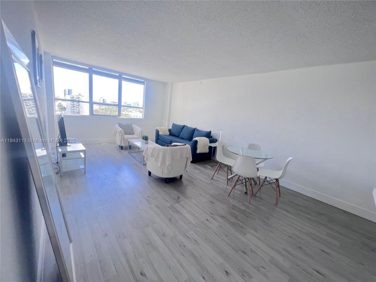 1500 Bay Rd, Unit 808S, Miami Beach, FL 33139 Photo