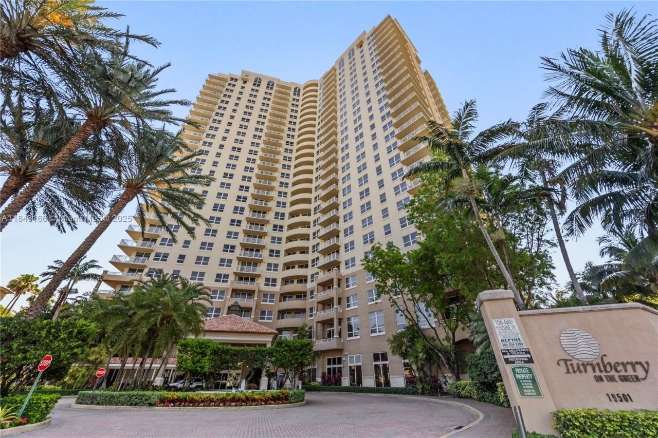 19501 W Country Club Dr, Unit 2106, Aventura, FL 33180 Photo
