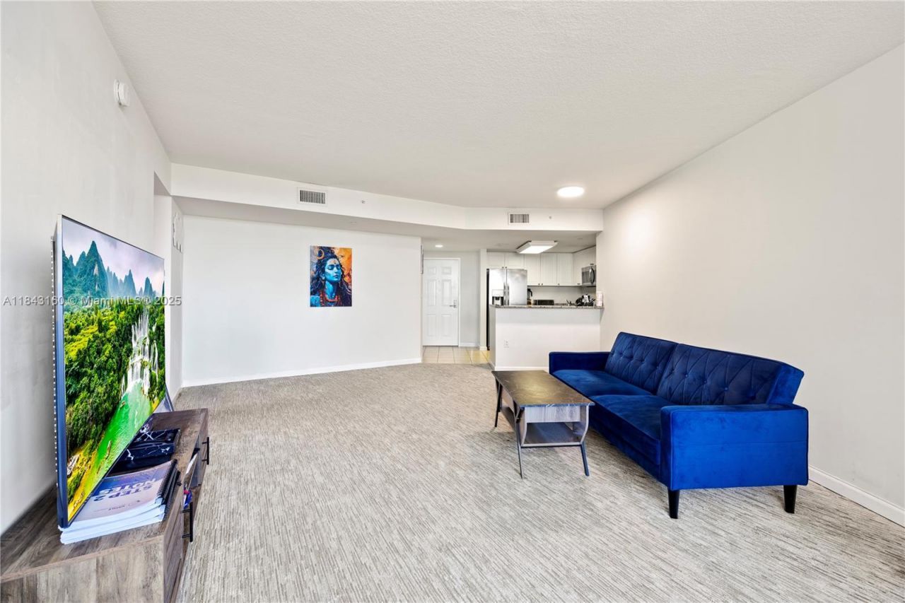 19501 W Country Club Dr, Unit 2106, Aventura, FL 33180 Photo