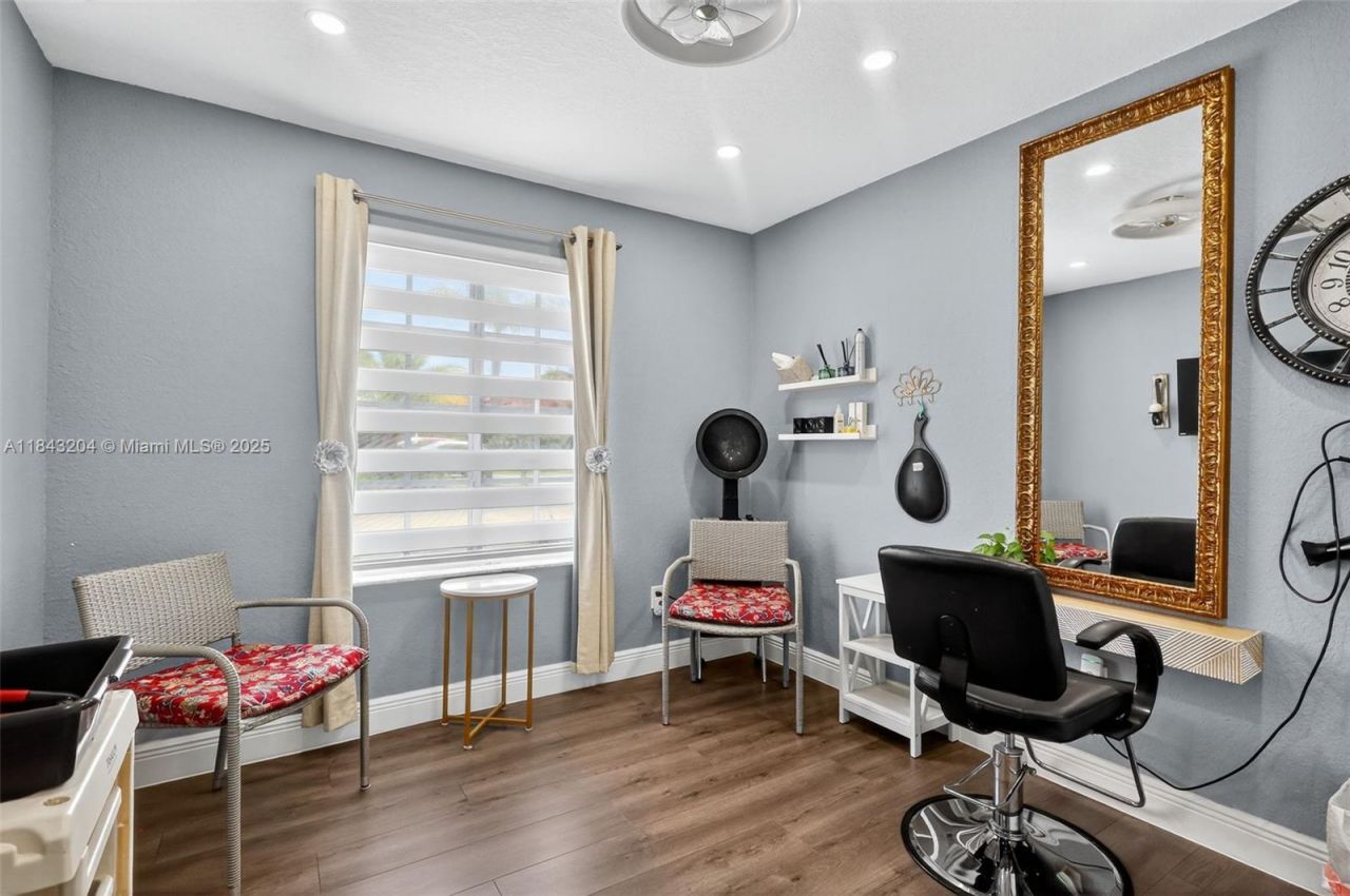 7291 NW 173rd Dr, Unit 100, Hialeah, FL 33015 Photo
