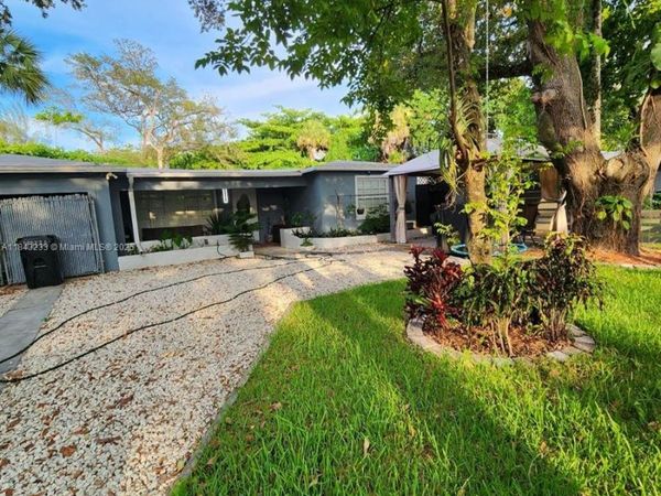 1872 SW 29th Ave, Unit A, Fort Lauderdale, FL 33312