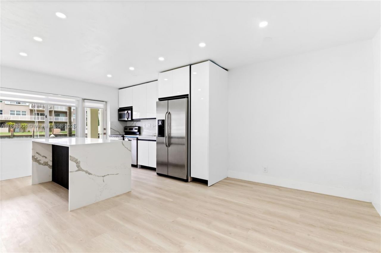 2881 NE 32nd St, Unit 115, Fort Lauderdale, FL 33306 Photo