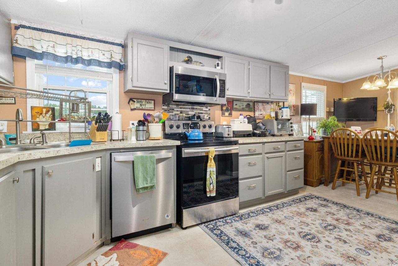 8627 Bragg Dr. Photo 17