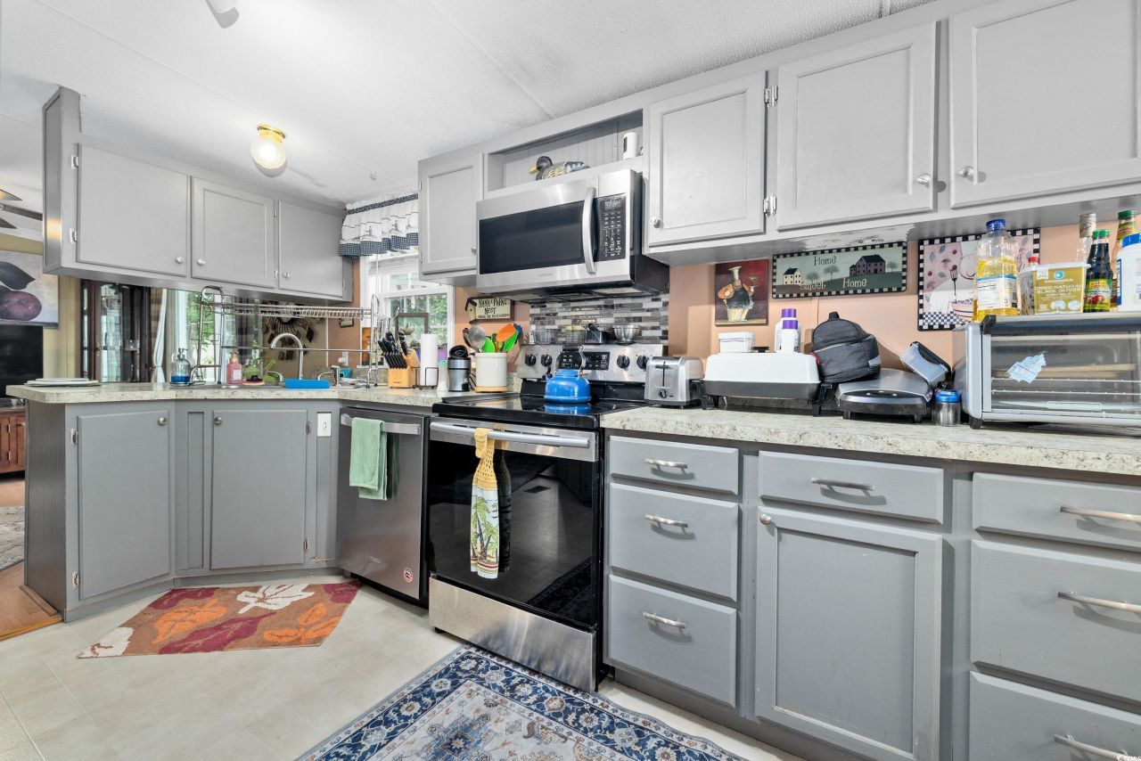 8627 Bragg Dr. Photo 18