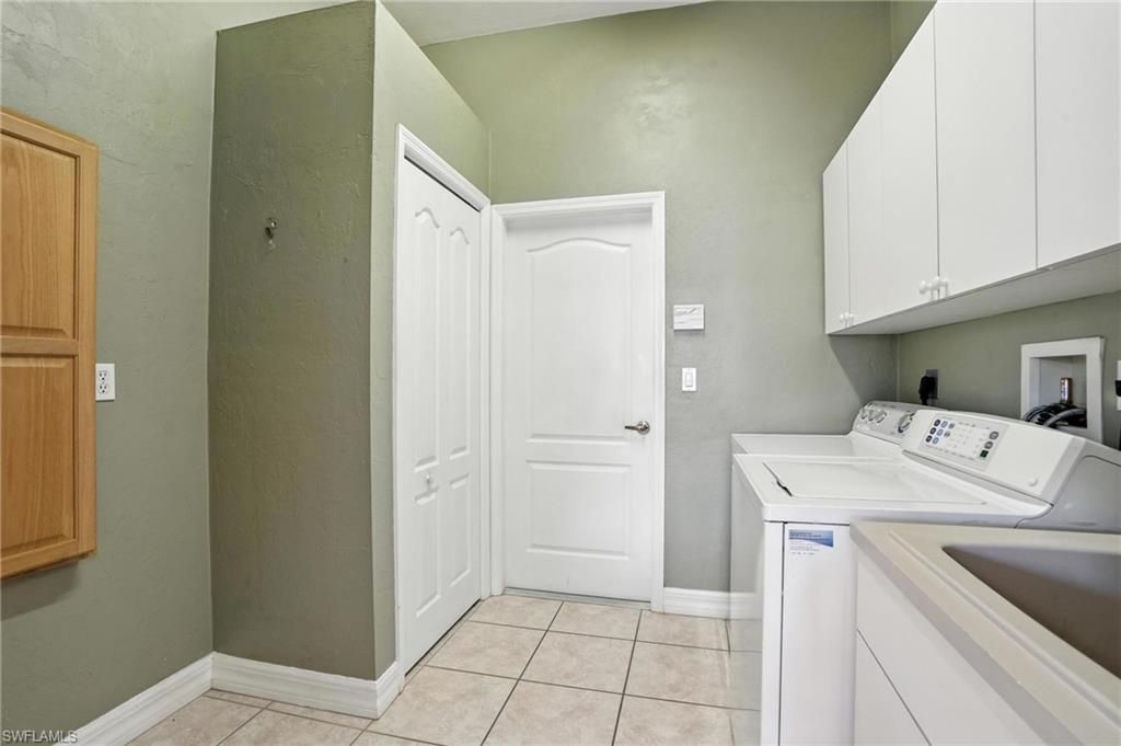 3929 SW 26th Ave, Cape Coral, FL 33914 Photo