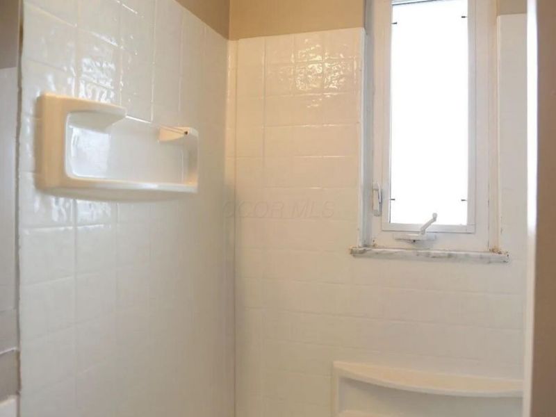 1813 Kenny Road, Unit 1809, Columbus, OH 43212 Photo 10