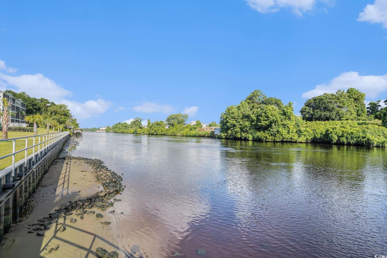 1100 Commons Blvd. Photo 25