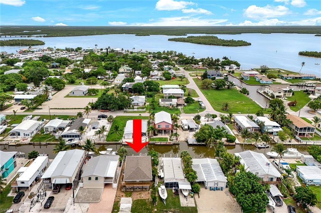 627 Palm Ave, Goodland, FL 34140 Photo