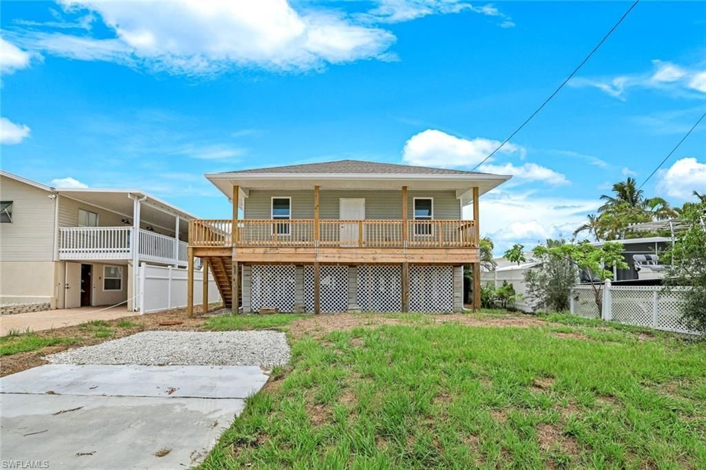 627 Palm Ave, Goodland, FL 34140 Photo