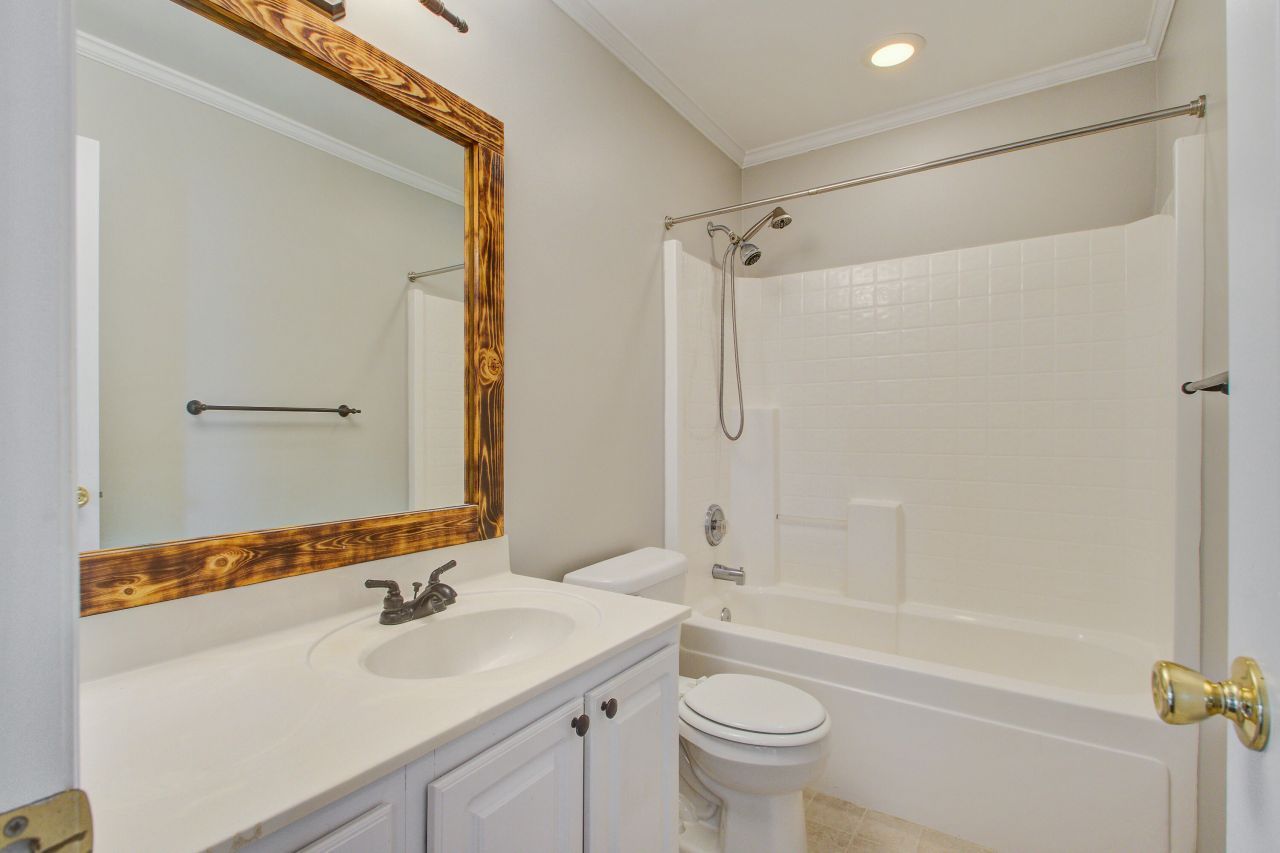 8357 Waltham Road Photo 22