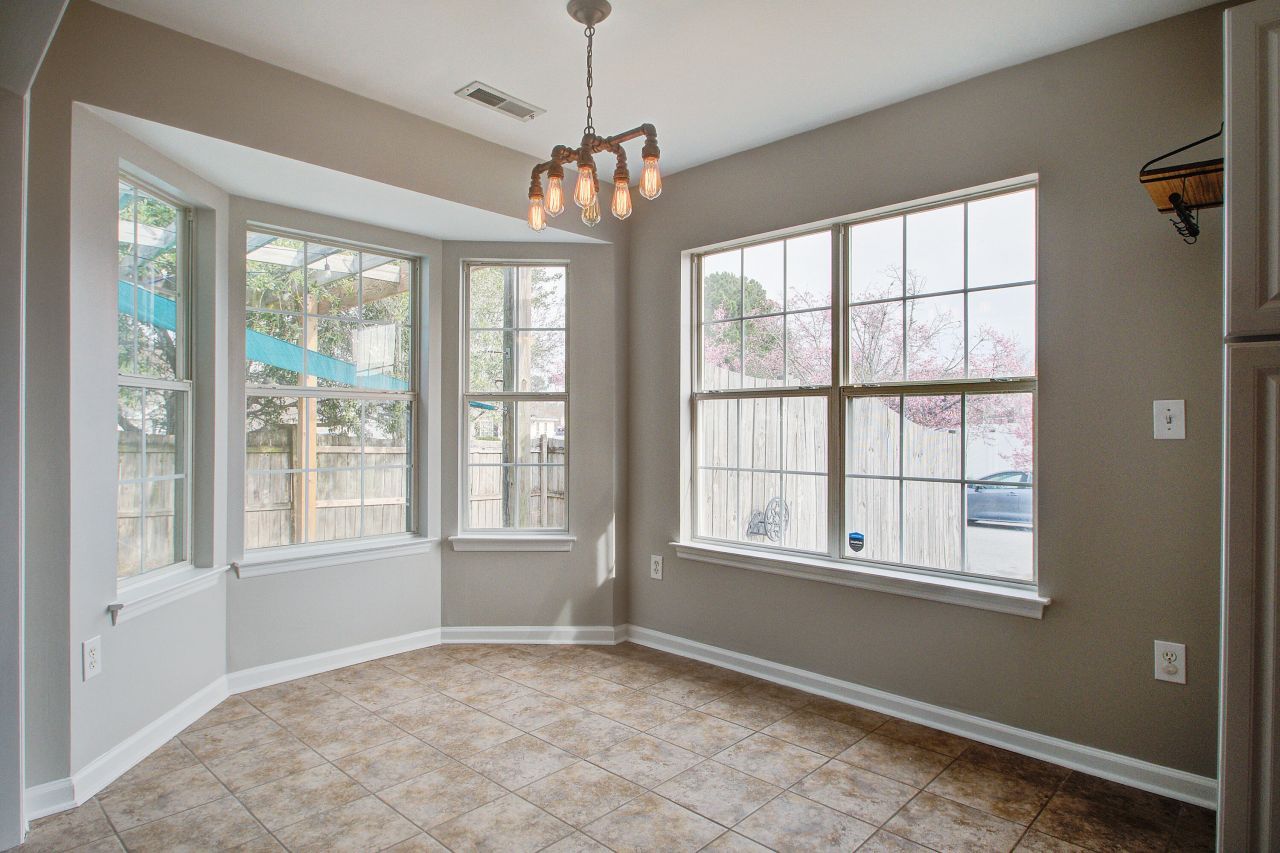 8357 Waltham Road Photo 9