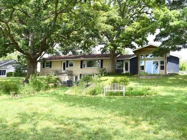 302 Weaver Court, Loda, IL 60948