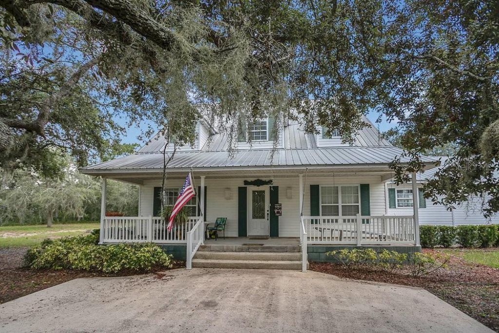 8077 Lake Hatchineha Road, Haines City, FL 33844 Main Photo