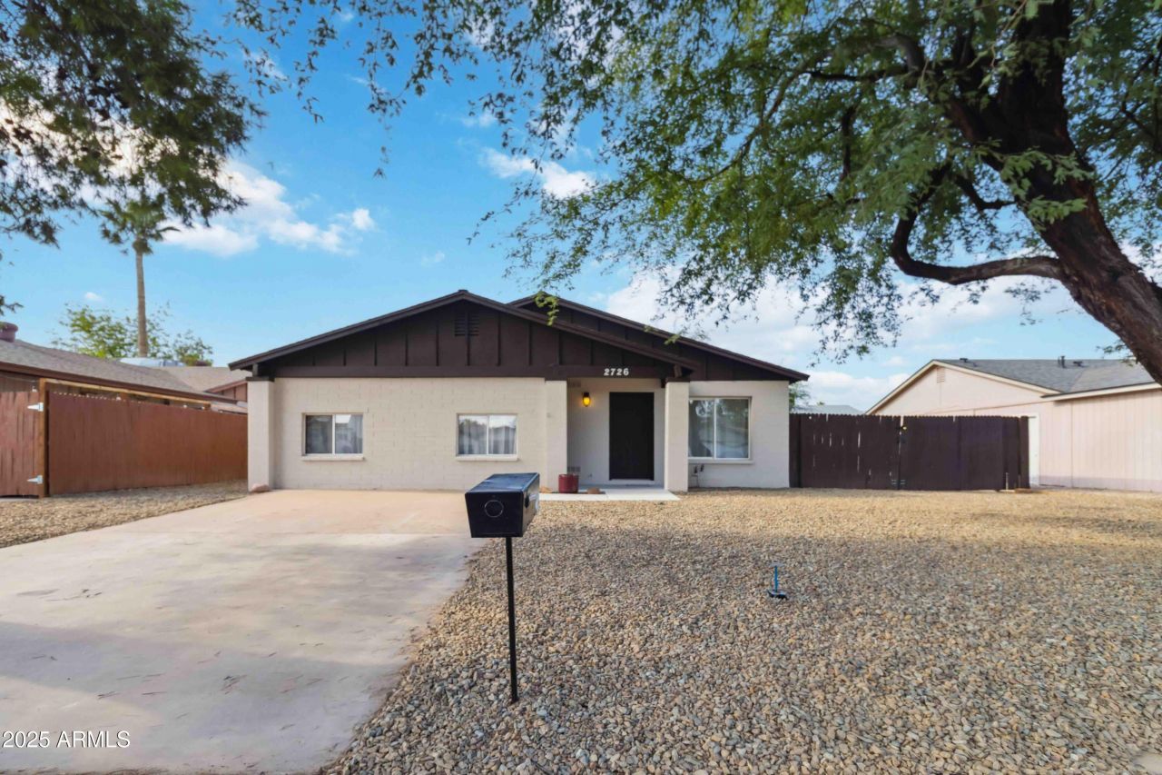 2726 E Dahlia Drive, Phoenix, AZ 85032 Main Photo