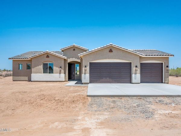 21916 W Duane Lane, Wittmann, AZ 85361