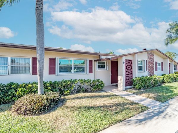 2990 Crosley Drive E, Unit D, West Palm Beach, FL 33415